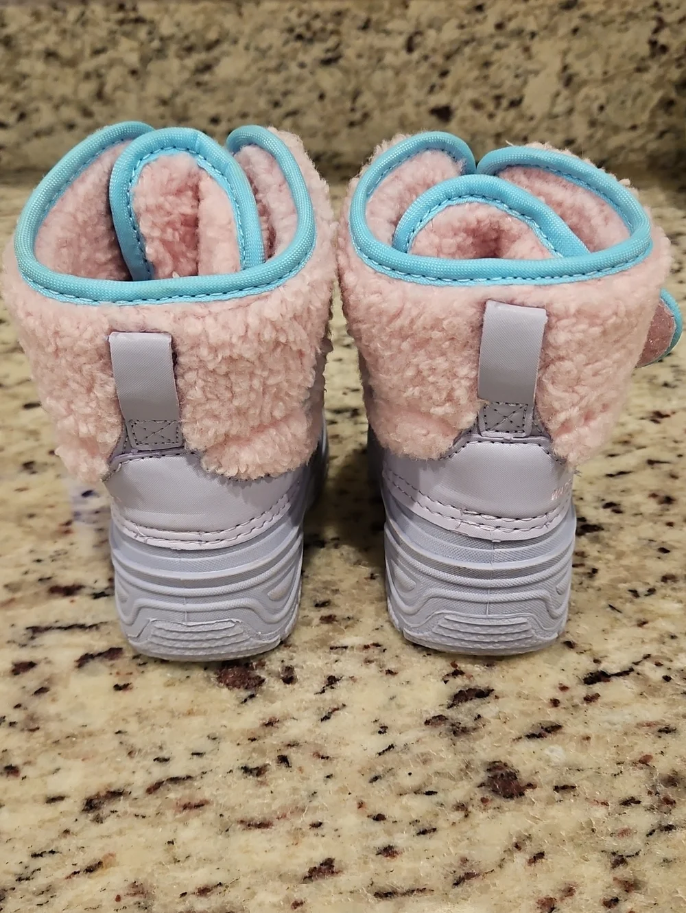 Ozark Trail Pink/Purple Sherpa Girls Winter Boots with Light Blue Trim, Size 6